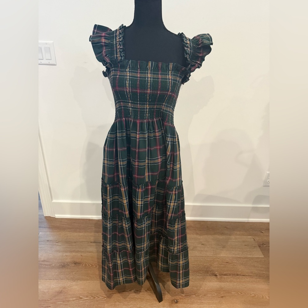 Hill house Ellie nap dress size medium in like new condition - Picture 2 of 4